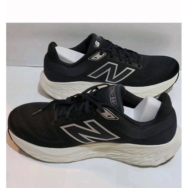 New Balance Fresh Foam X 880v 14 Mens Black & White Running Sneaker Size 11.5D
