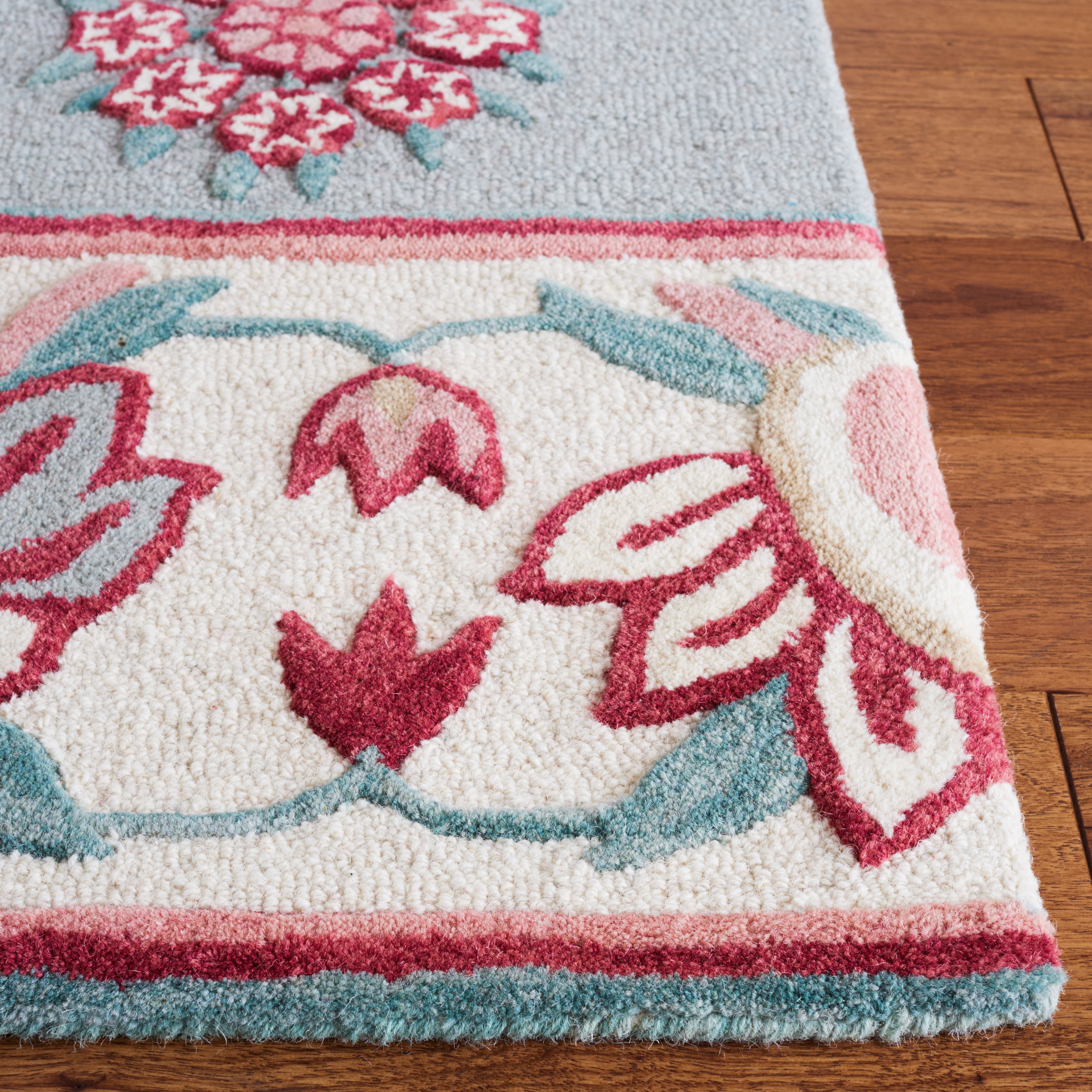 SAFAVIEH Bellagio Vanessa Floral Wool Area Rug, Light Gray/Ivory, 6' x 9'