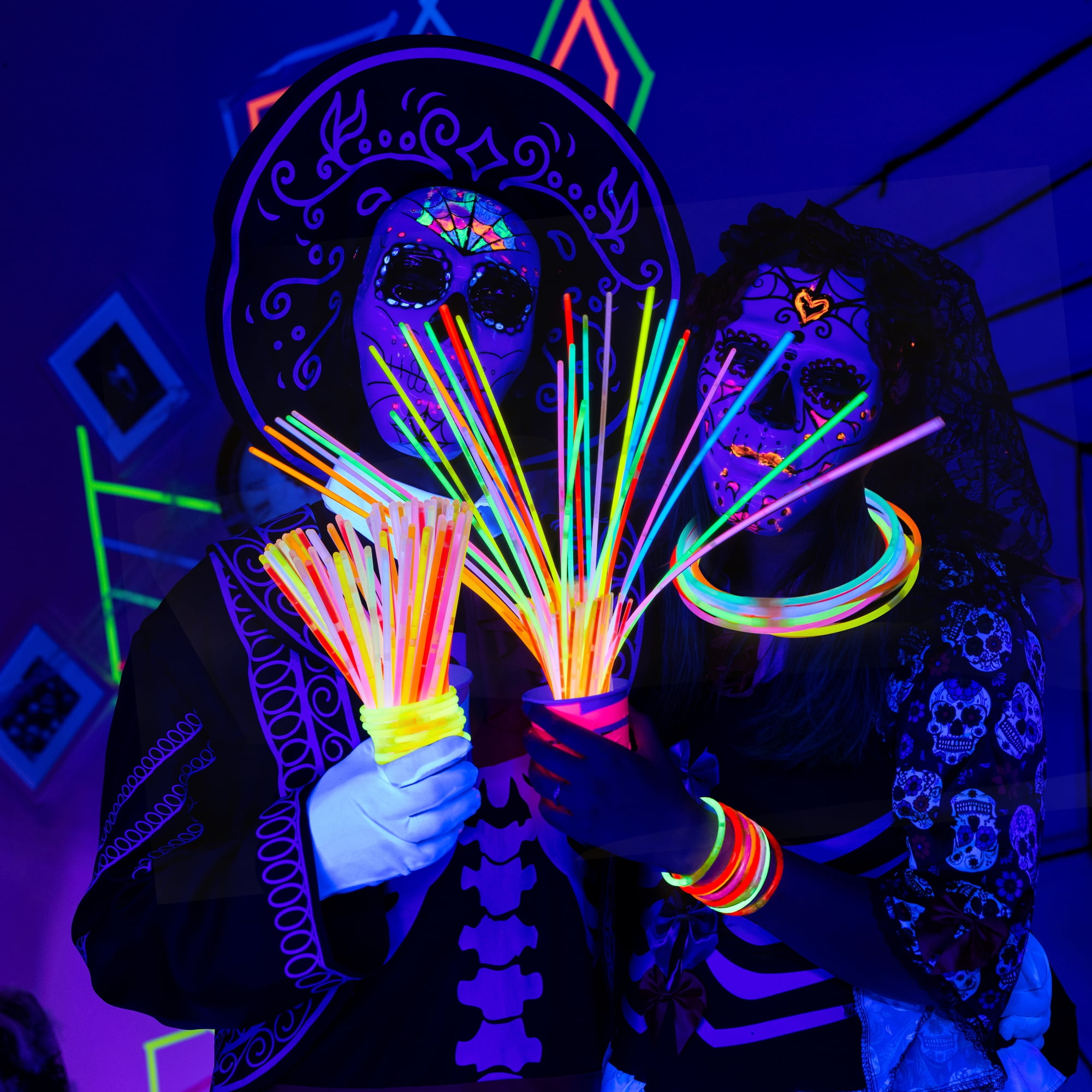 Joyfy 400 Pcs Glow Sticks Bulk 8" Bracelets Necklaces Glow in the Dark Glowsticks Super Bright Light Up Party Favors Neon Party Supplies for Halloween Christmas Easter