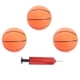 thumbnail image 1 of Juego de 4 artículos deportivos, 3 minipelotas inflables de baloncesto con un inflador para niños., 1 of 5