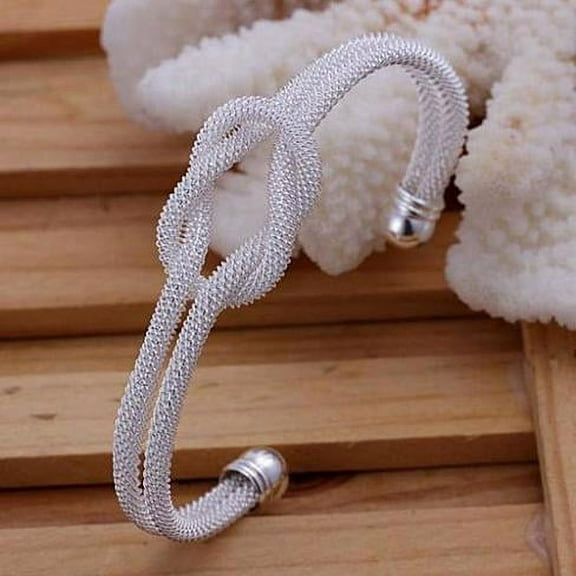 Meshy Love Knot Cuff Bracelet in Silver or Gold