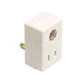 thumbnail image 1 of Control de luz enchufable Amertac White Photoelectric, paquete de 1, 1 of 1