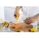 thumbnail image 4 of Juego de 11 utensilios de cocina de silicona: resistentes al calor, incluye espátula, volteador, pinzas, cuchara y batidor. Sin BPA, aptos para lavavajillas y antiadherentes (amarillo)., 4 of 5