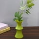 thumbnail image 5 of Jarrón de plástico blanco y verde de estilo moderno | Jarrón decorativo ligero y duradero para estantería, repisa, chimenea, mesa de centro, sala de estar, dormitorio, oficina., 5 of 6