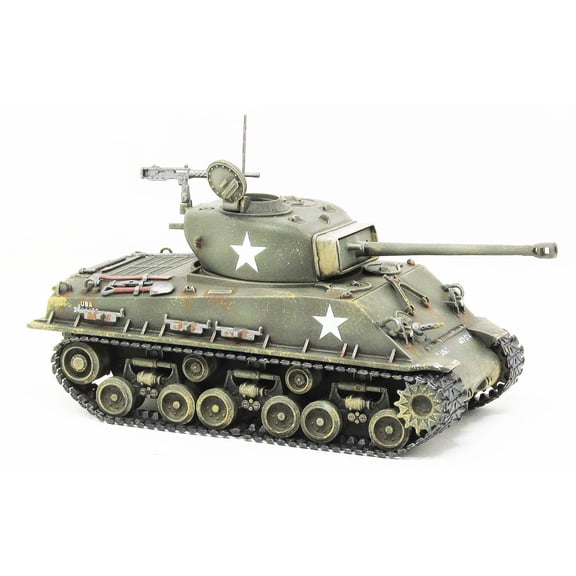 World War II M4 Sherman Medium Tank with Four Figures 1/48 Scale Model Kit