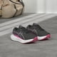 thumbnail image 2 of Zapatillas para correr ASICS Gel-Kayano 30 para mujer, negras/lila, talla 5, 2 of 9