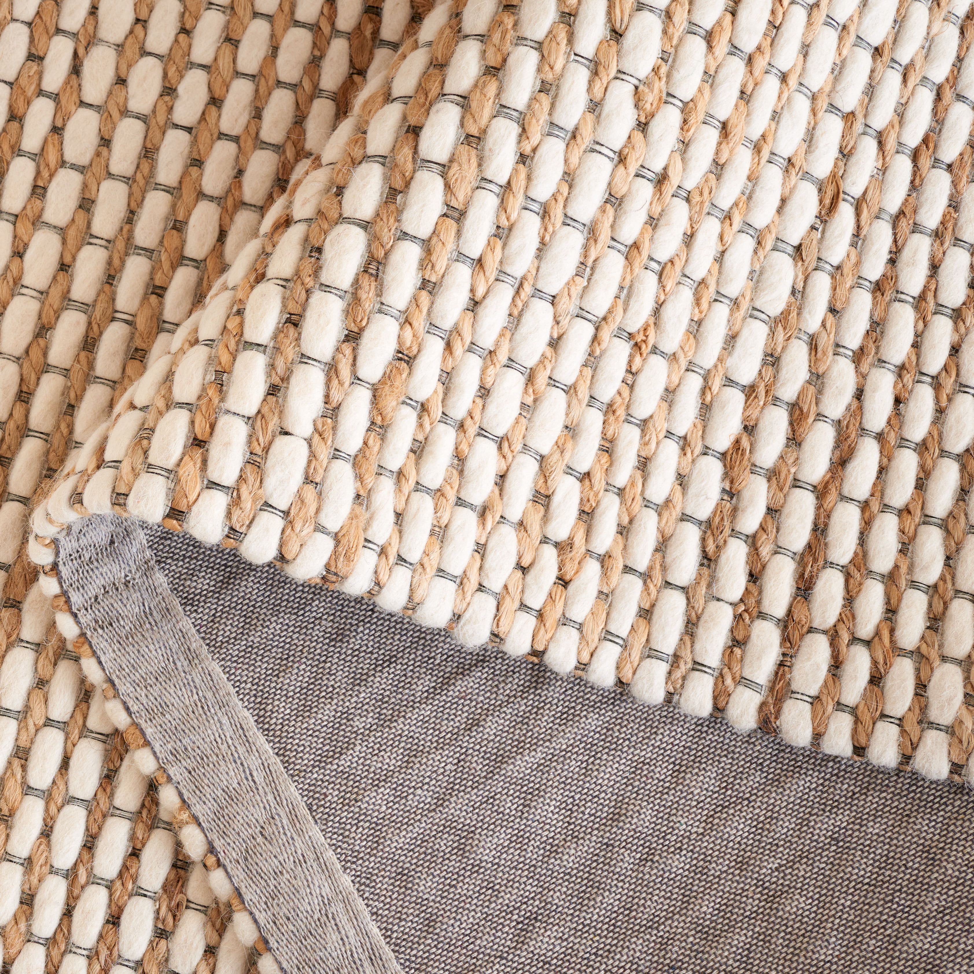 SAFAVIEH Marbella Logan Geometric Area Rug, Brown/Natural, 4' x 6'
