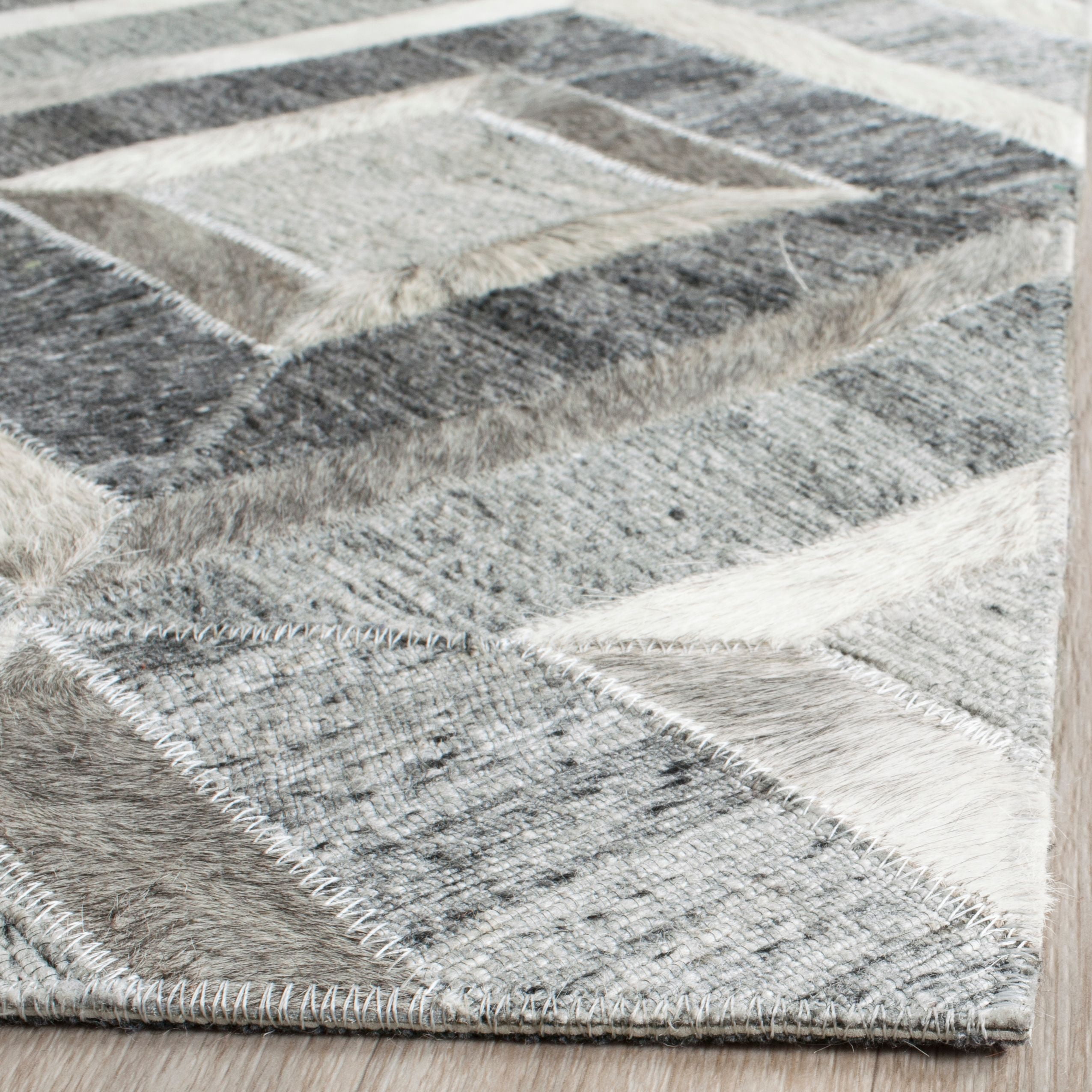 SAFAVIEH Studio Leather Mariam Geometric Area Rug, Ivory/Dark Grey, 8' x 10'