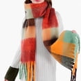 thumbnail image 4 of Bufanda grande y gruesa a cuadros para mujer, bufanda de gran tamaño a cuadros de colores, borla suave, chal grueso y cálido para otoño e invierno, 4 of 5