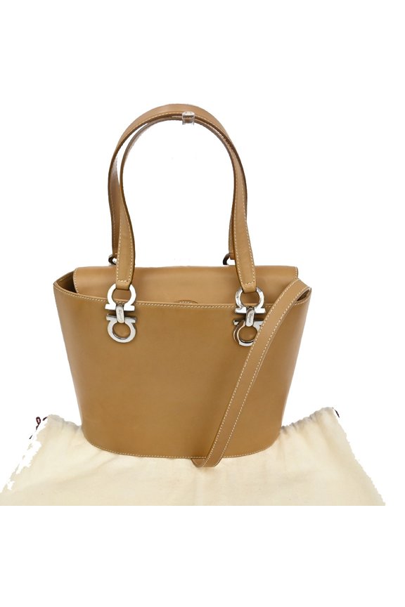 Pre-Owned Salvatore Ferragamo Gancini Shoulder Bag Leather Brown Leather Shoulder Bag Bag