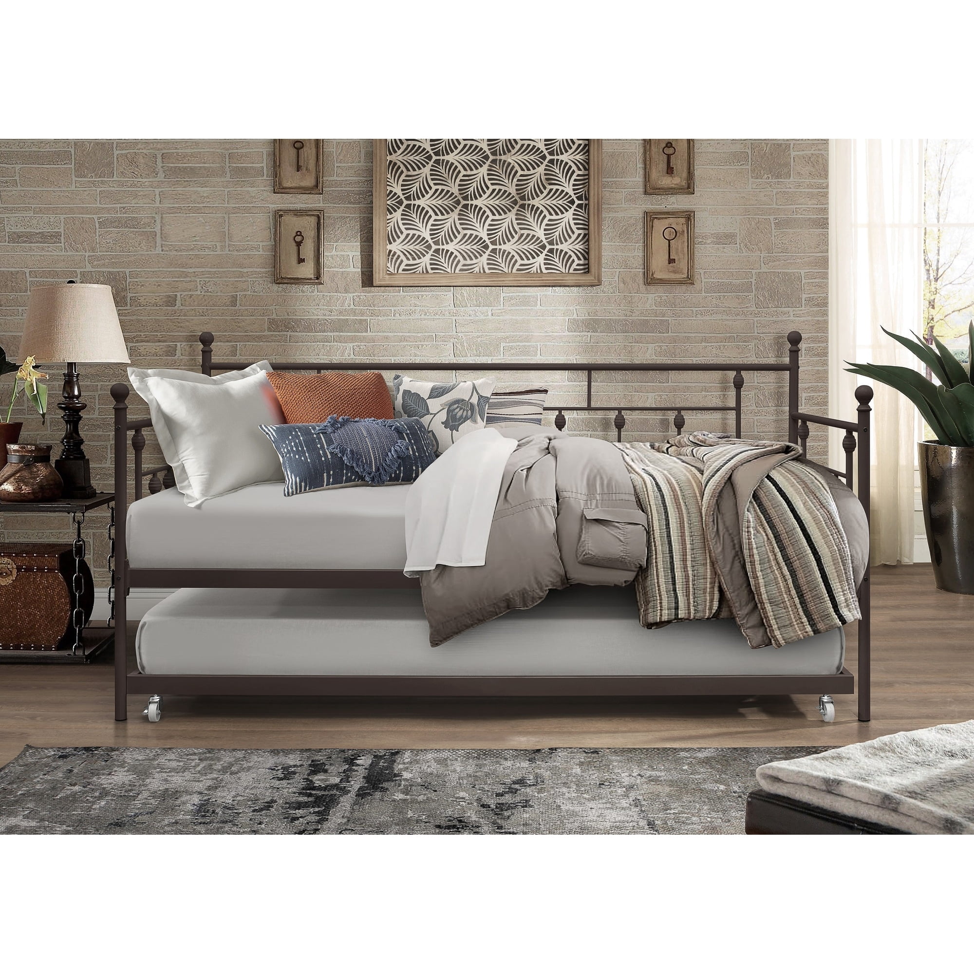 Home Design Aine Twin Metal Daybed with Pull-Out Trundle, Victorian-Style Frame, Rounded Finials, Durable Support, Stylish and Functional for Bedroom or Guest Room, Black