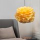 thumbnail image 3 of Pantalla de lámpara de plumas artificiales, pantalla de lámpara colgante para lámpara de mesa con bombilla E27 Amarillo, 3 of 6
