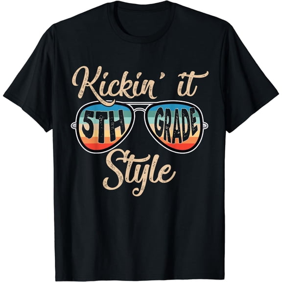 P41l Retro Kickin It 5th Grade Style Teacher Back To School T-Shirt