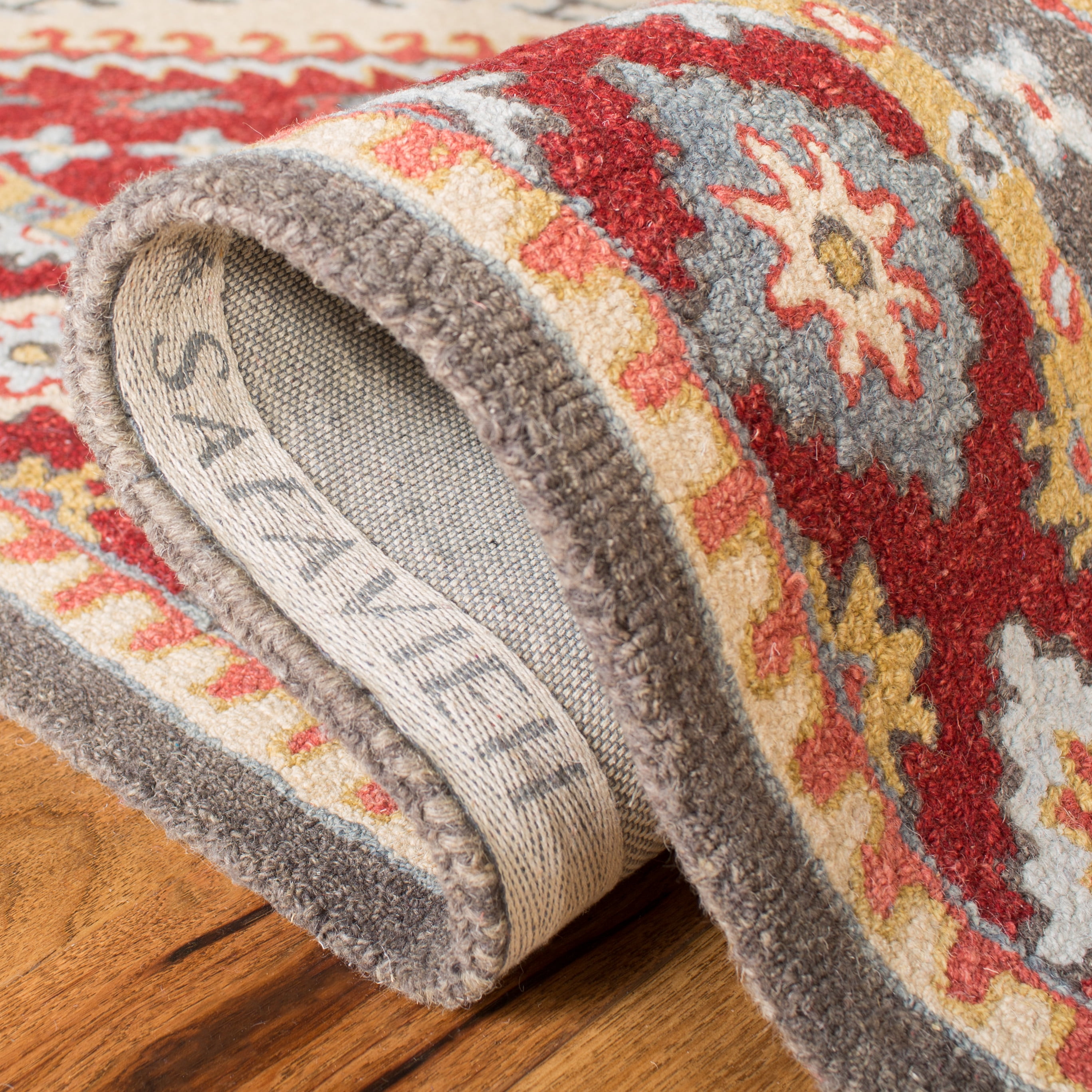 SAFAVIEH Aspen Coriander Geometric Area Rug, Red/Ivory, 7' x 7' Square