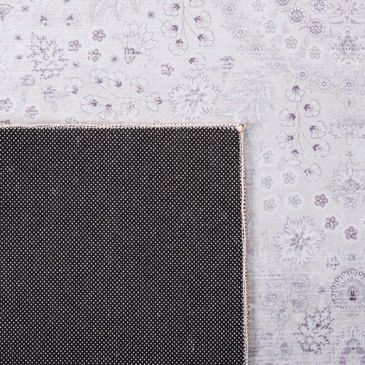SAFAVIEH Tucson Dusko Traditional Machine Washable Area Rug, 4' x 6', Beige