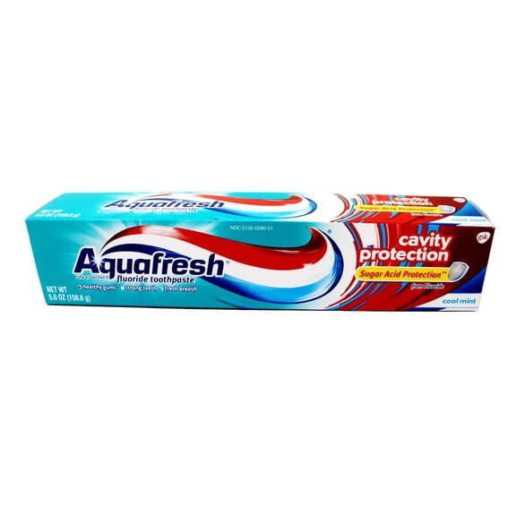 Aquafresh Cavity Protection Fluoride Toothpaste, Cool Mint, 5.6 oz