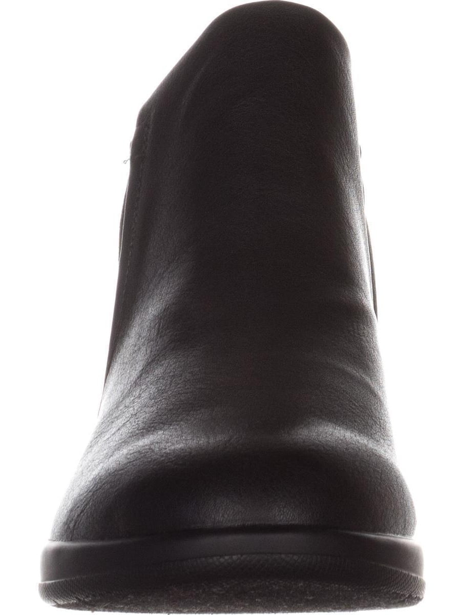 naturalizer barita bootie