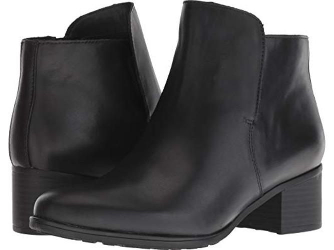 naturalizer black ankle boots