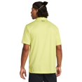 thumbnail image 2 of Polo de golf Under Armour Tech para hombre, talla S, amarillo/gris, 2 of 6