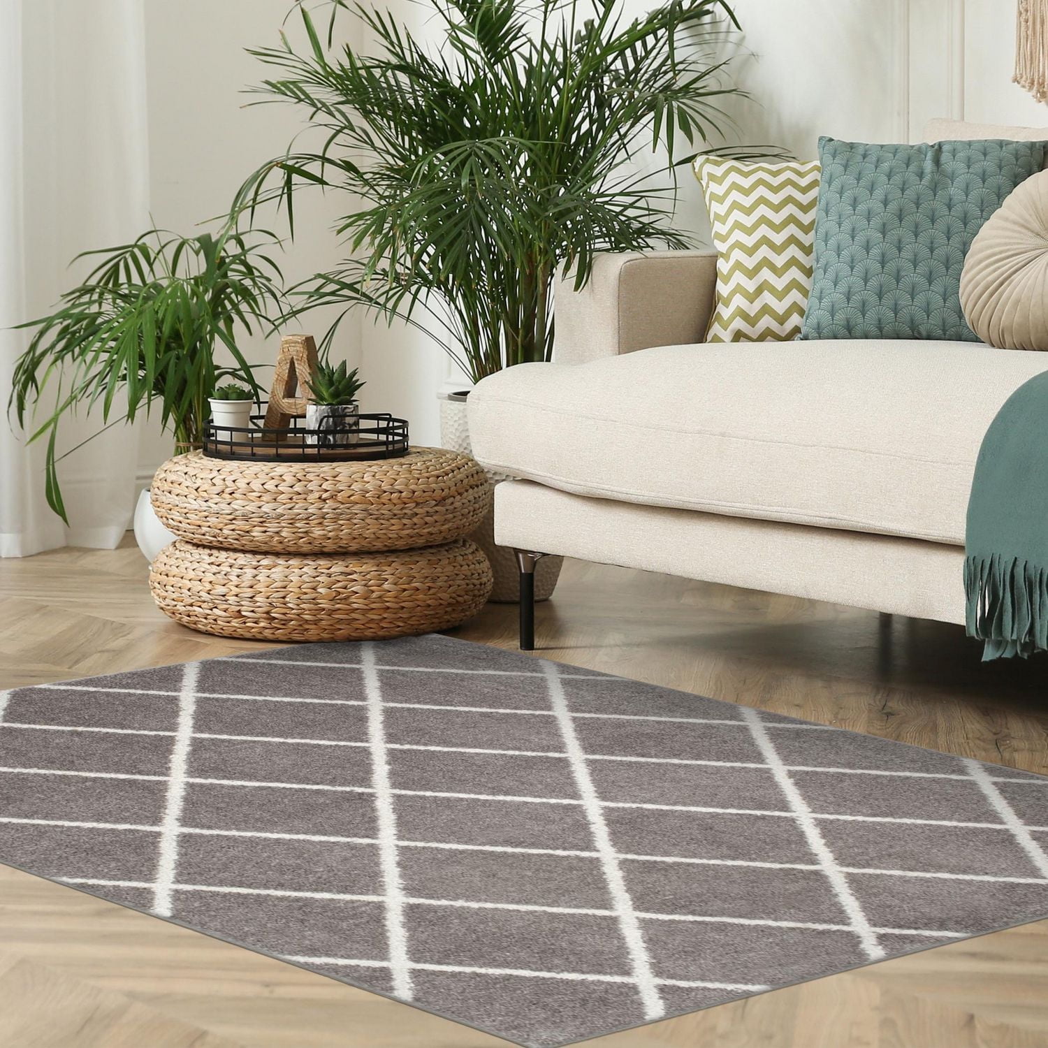 Avenue B Brampton Grey 5' x 7' area rug