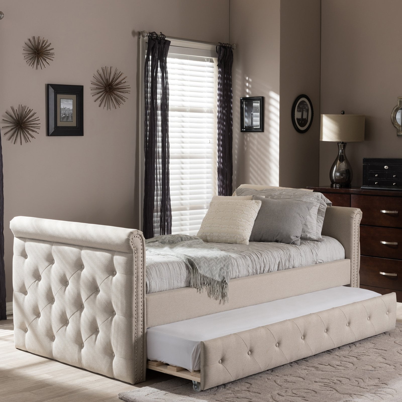 Daybed With Roll Out Trundle Guest Bed, Twin Size Guest Bed