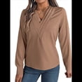 thumbnail image 1 of Blusas Elegantes e Informales para Mujer, con Cuello en V Triple, Larga, para Trabajo y Negocios Caqui M, 1 of 10