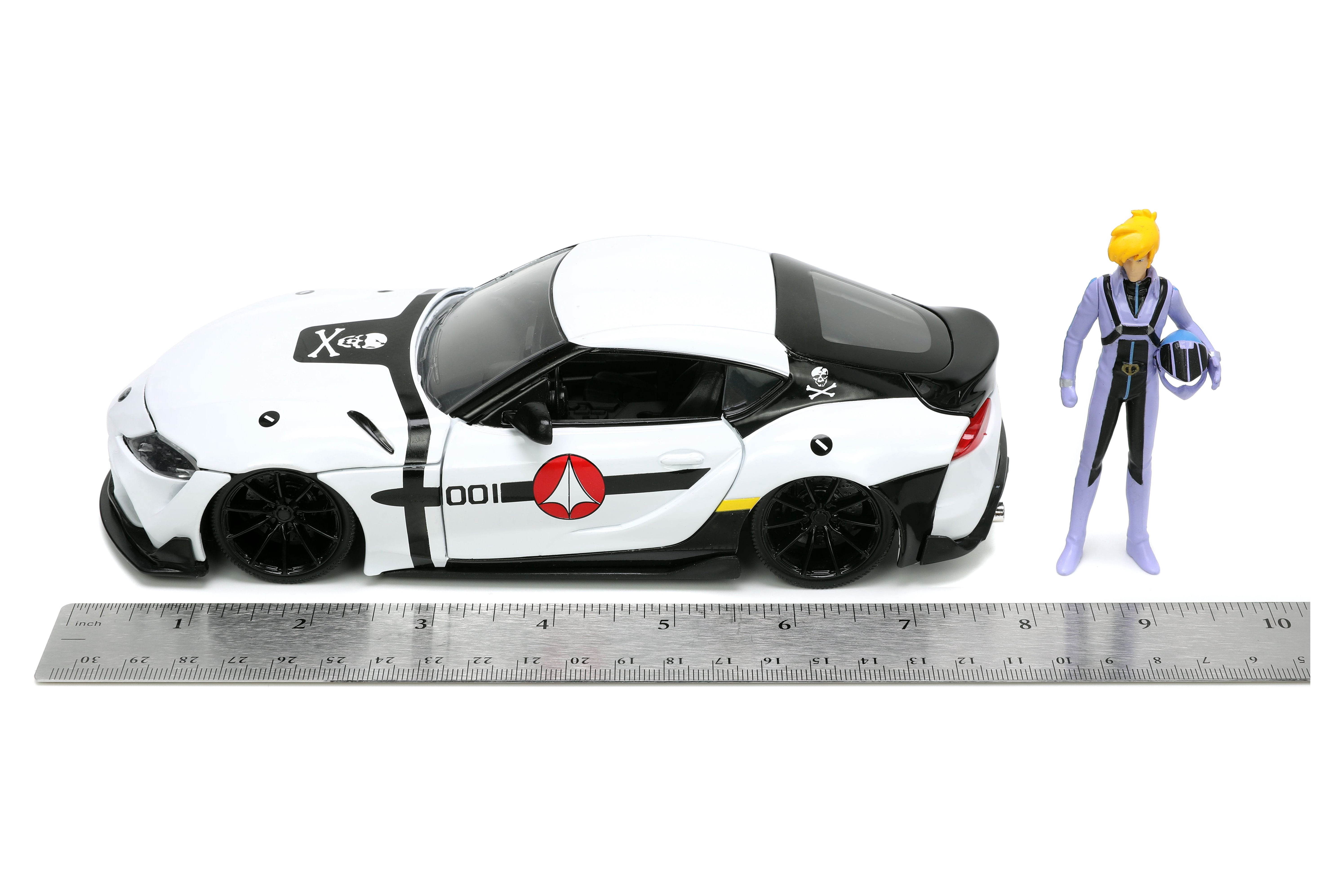 Robotech 2020 Toyota Supra 1:24 Vehicle  Roy Fokker Figure
