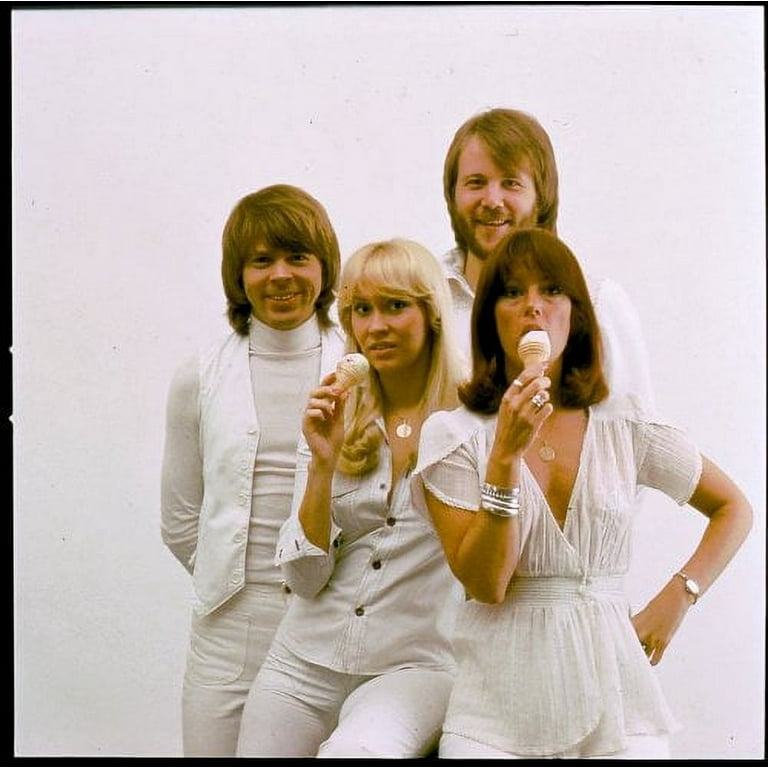 ABBA: The Essential Collection (DVD), Universal UK, Music