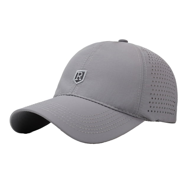 Gorra de béisbol de secado rápido con protección solar UPF, hebilla trasera ajustable y malla transpirable para actividades al aire libre.