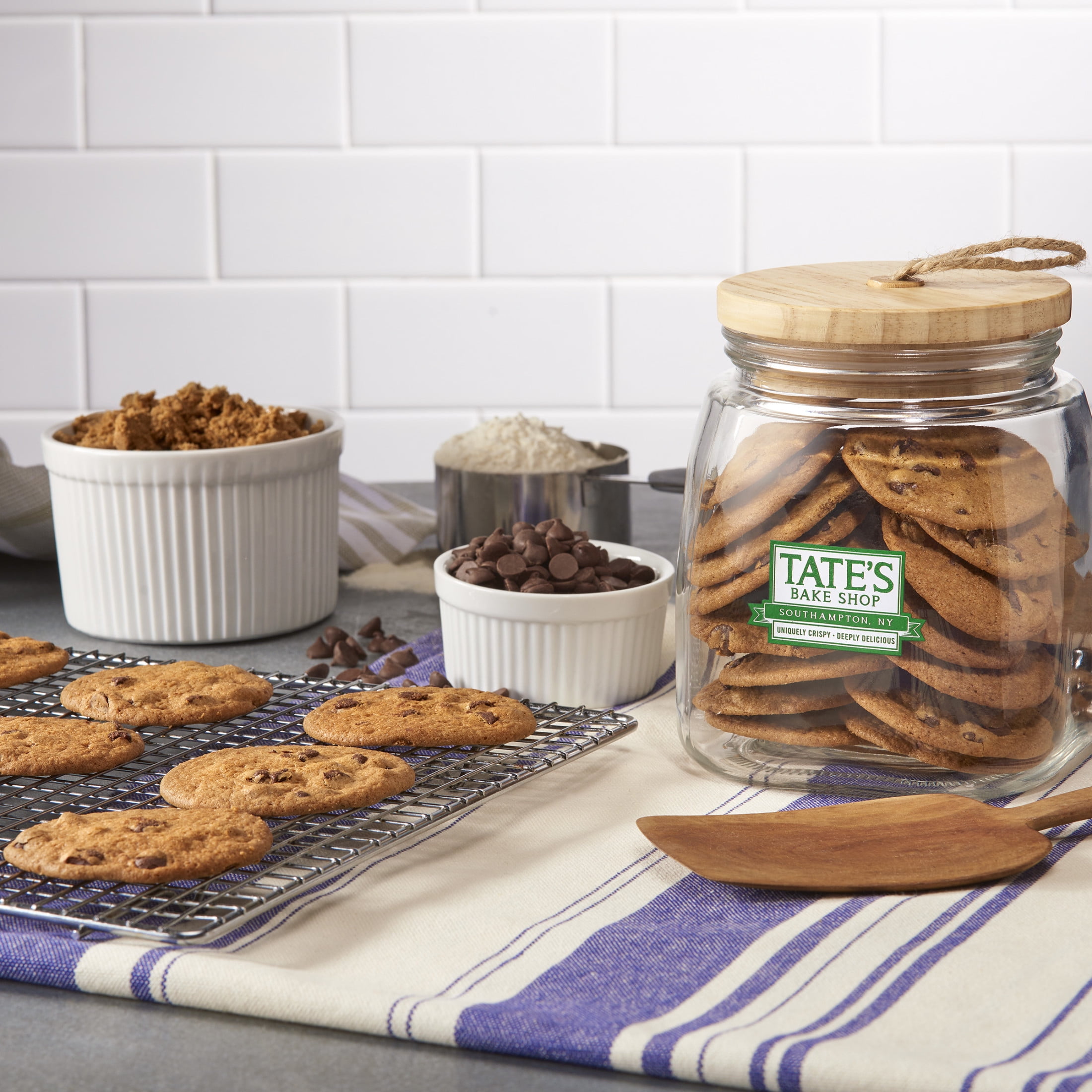 (4 pack) Tate's Bake Shop Chocolate Chip Cookies, 3.5 oz