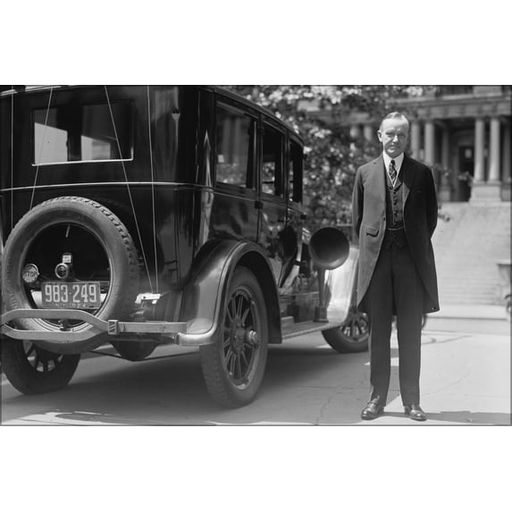 24"x36" Gallery Poster, President Calvin Coolidge and his car with radio equipment 1924