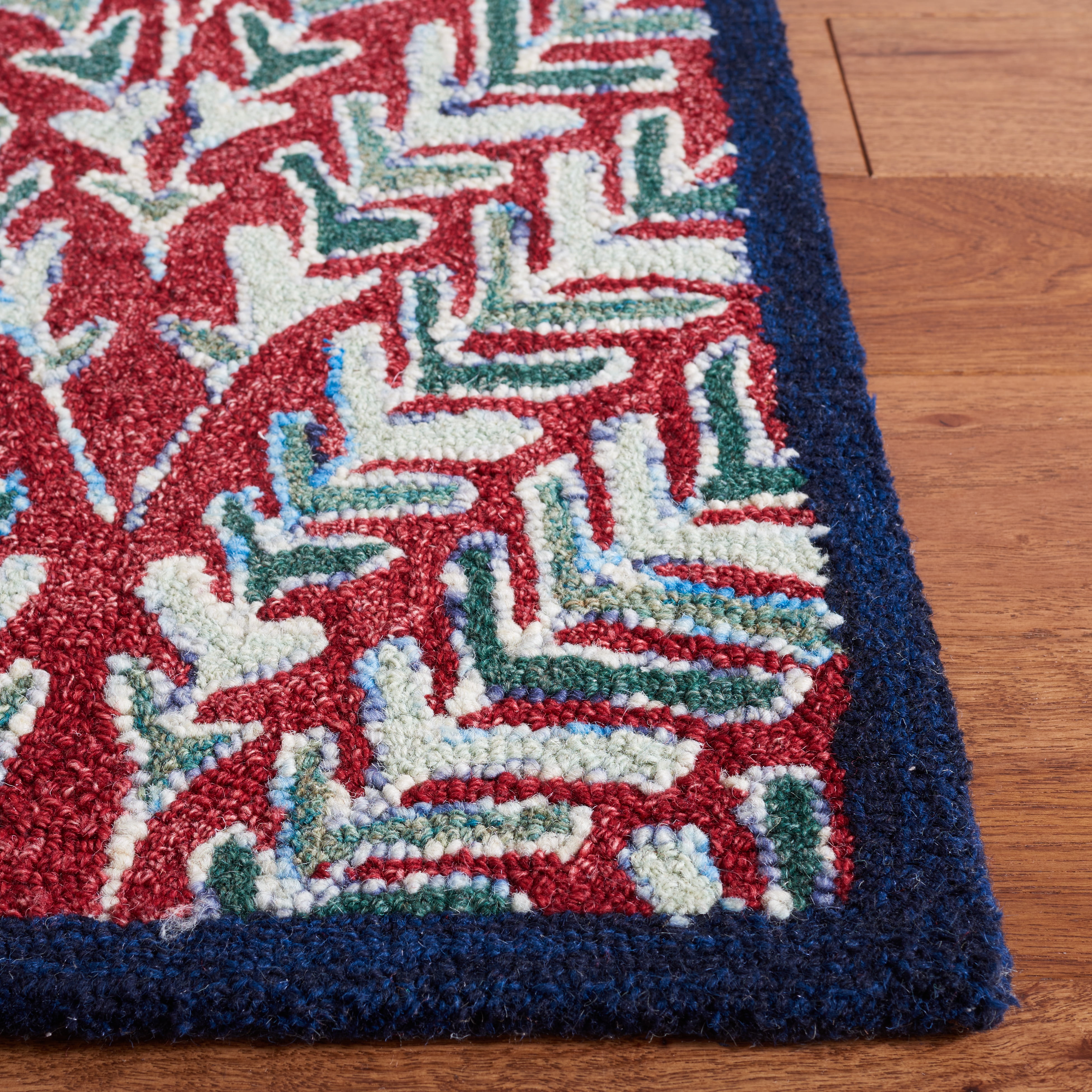 SAFAVIEH Capri Proinsias Leaves Wool Area Rug, Red/Green, 4' x 6'