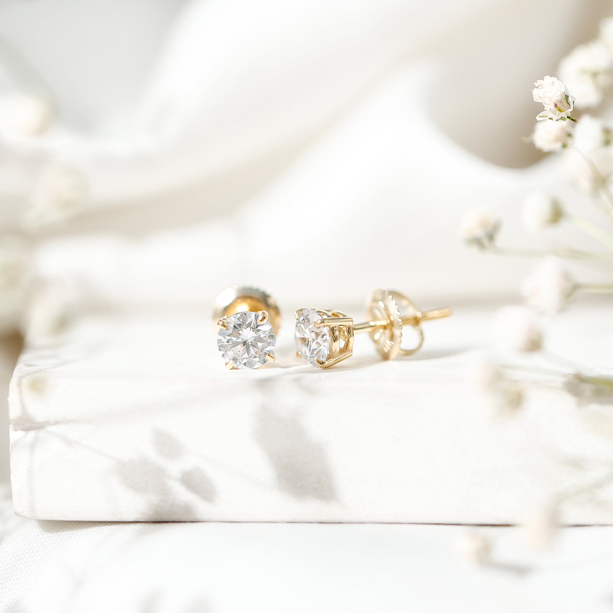 Rosec Jewels Lab Grown Diamond Earrings Unisex - 0.9 Ct - Round Lab Diamond Stud with Screw Back (EF-VS Quality) - Ready to Gift, 14K Yellow Gold