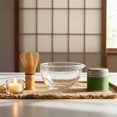 thumbnail image 2 of Tazón de vidrio para matcha Britegleam con pico vertedor y diseño texturizado, 2 of 7