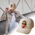 thumbnail image 1 of Gorra de béisbol del Sagrado Corazón, linda gorra blanca, linda gorra blanca de abanico, gorra blanca, 1 of 9
