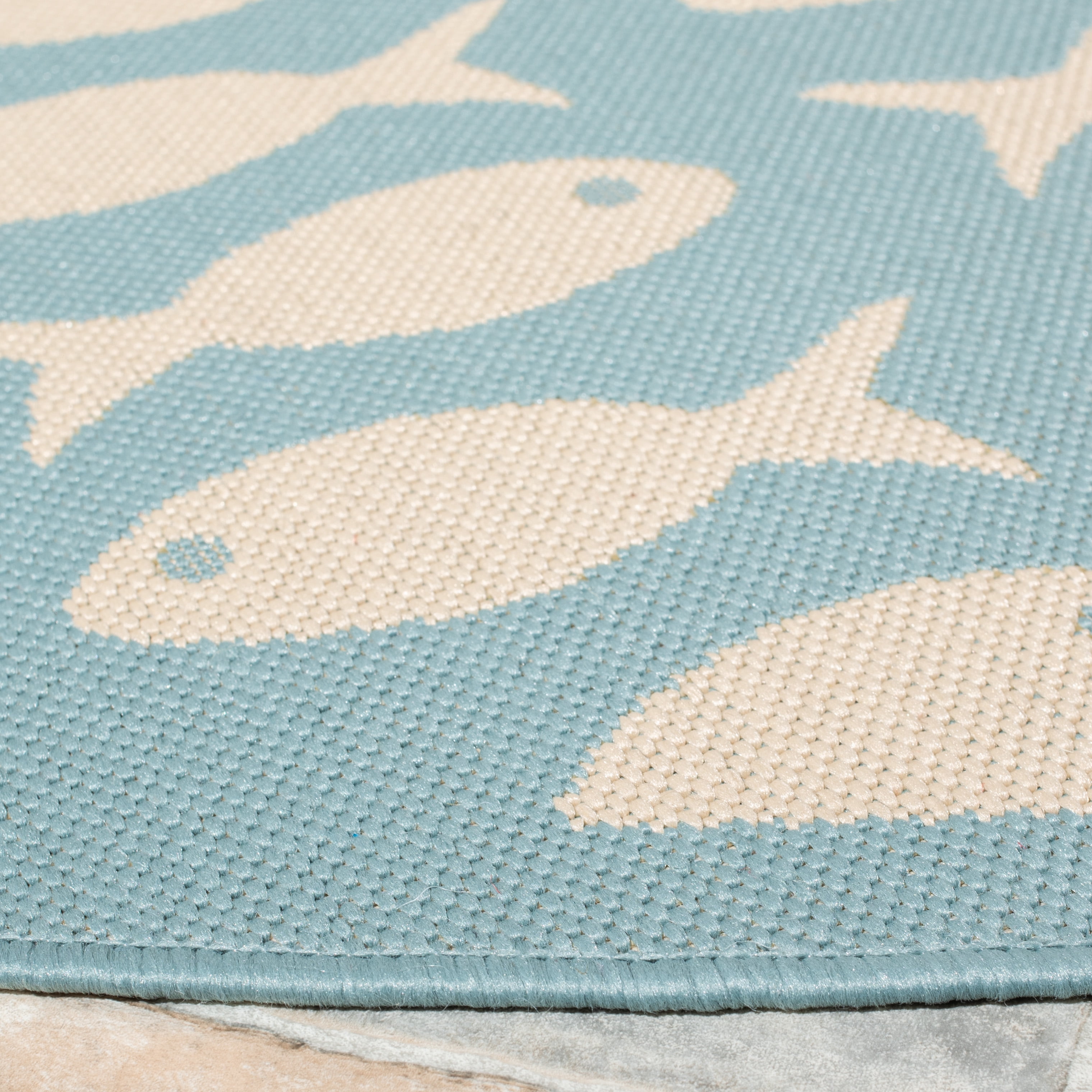 SAFAVIEH Courtyard Tranter Fishes Indoor/Outdoor Area Rug, Aqua/Beige, 6'7" x 6'7" Round