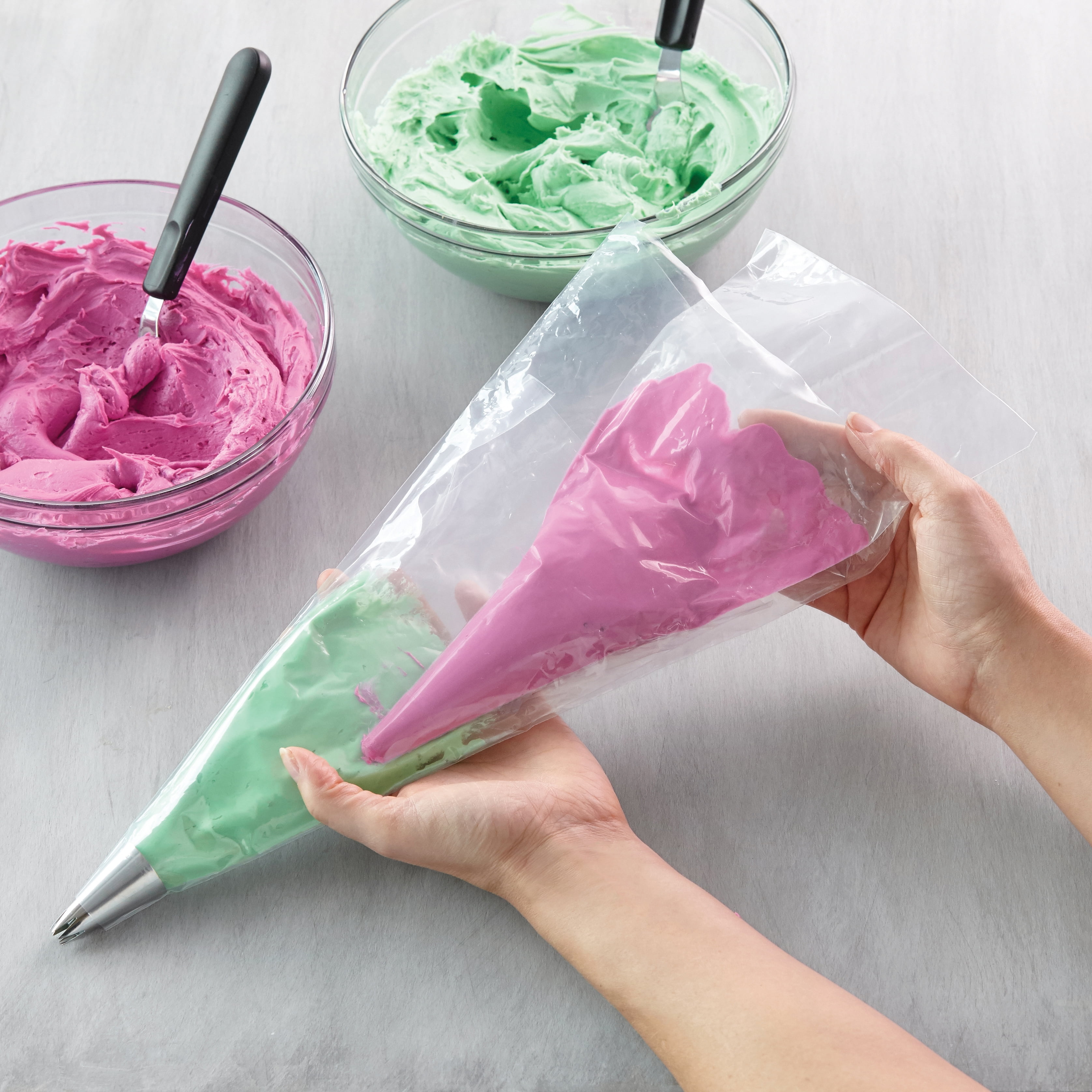 Wilton disposable piping bags discount
