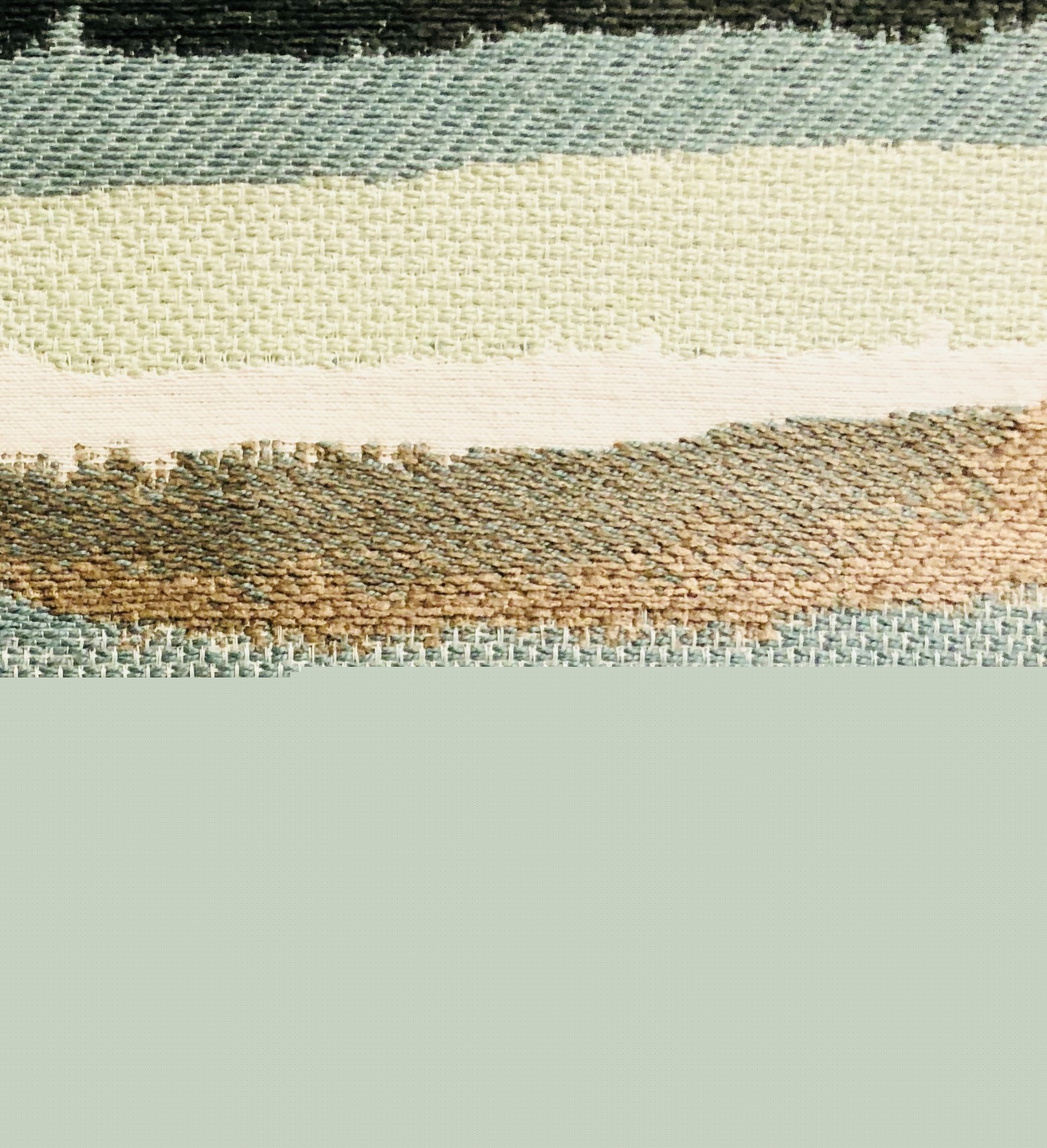 thumbnail image 3 of Plutus PBRA1348-2026-DP Coussin de Luxe Multicolore en Pierre de Lime Sable de Rivière, 20 x 26 Po. Standard, 3 of 3