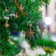 thumbnail image 4 of Decoraciones Del Árbol de Navidad Paquete de Regalo de Plástico Azul Conjunto de Combinación, 9x9x13.5cm con Cuerdas Colgantes Perlas para la Fiesta de Vacaciones Del Hogar Ornamentos Del Árbol de Nav, 4 of 6
