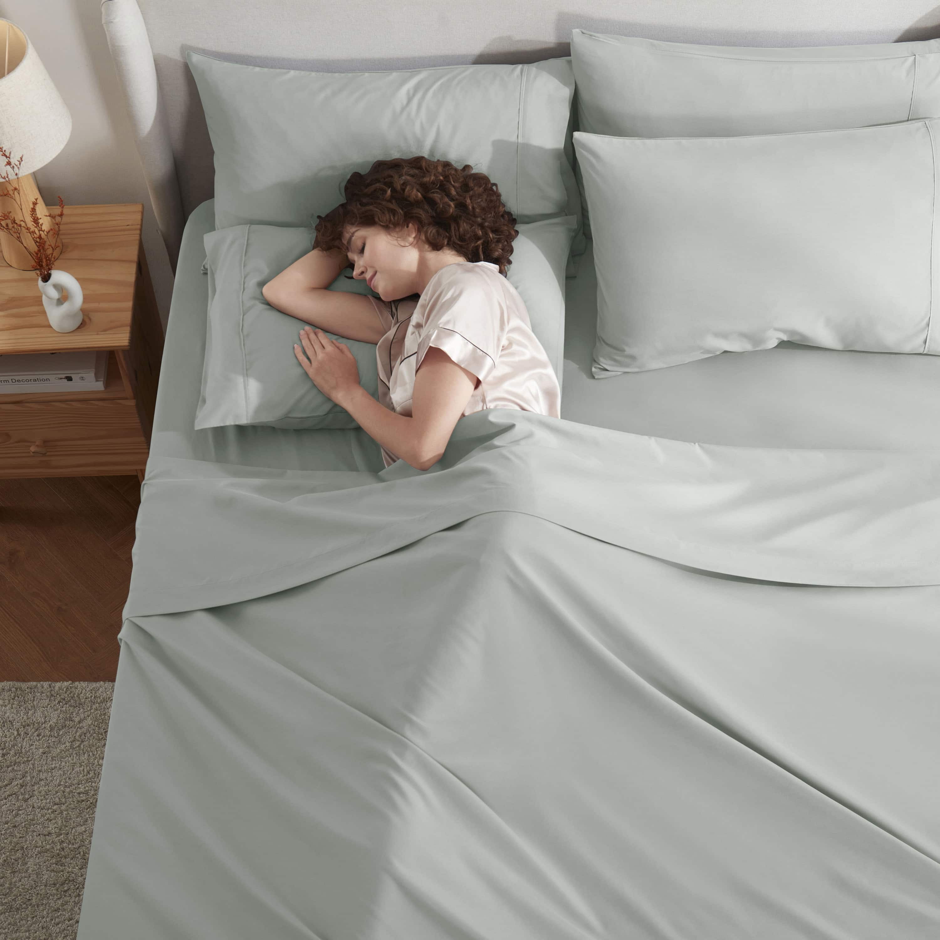 LammaLoe Extra Deep Pocket Full Size Sheets set, Fits 18"-24" Mattress, 6 Piece Soft Microfiber Bed Sheet Sets, Sage Green