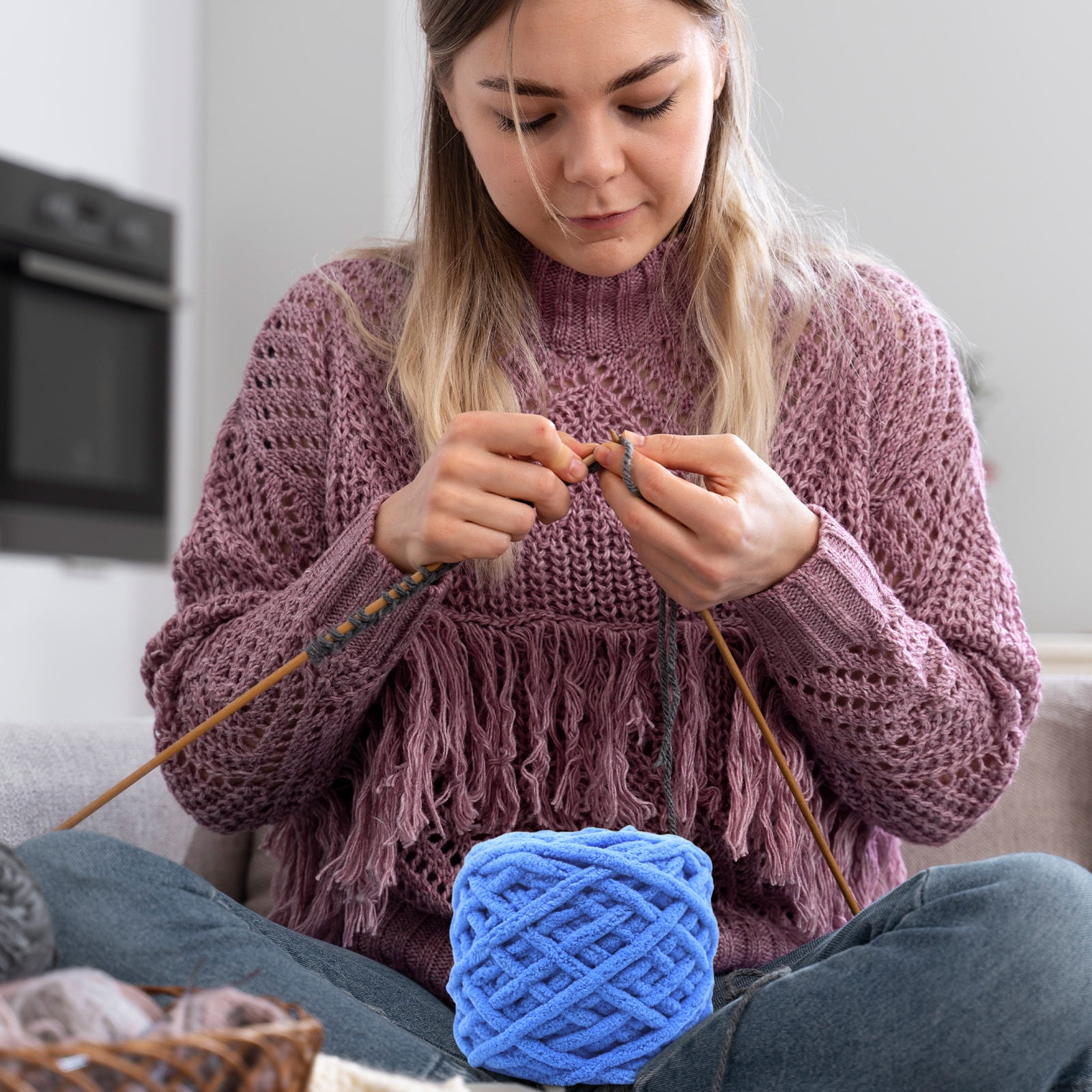 Chenille Yarn Chunky Chenille Yarn for Crochet Fluffy Yarn 𝐁𝐚𝐛𝐲 Yarn for Crocheting Soft for Knit Sweaters, Blankets, Shoes, Scarves, Clothes