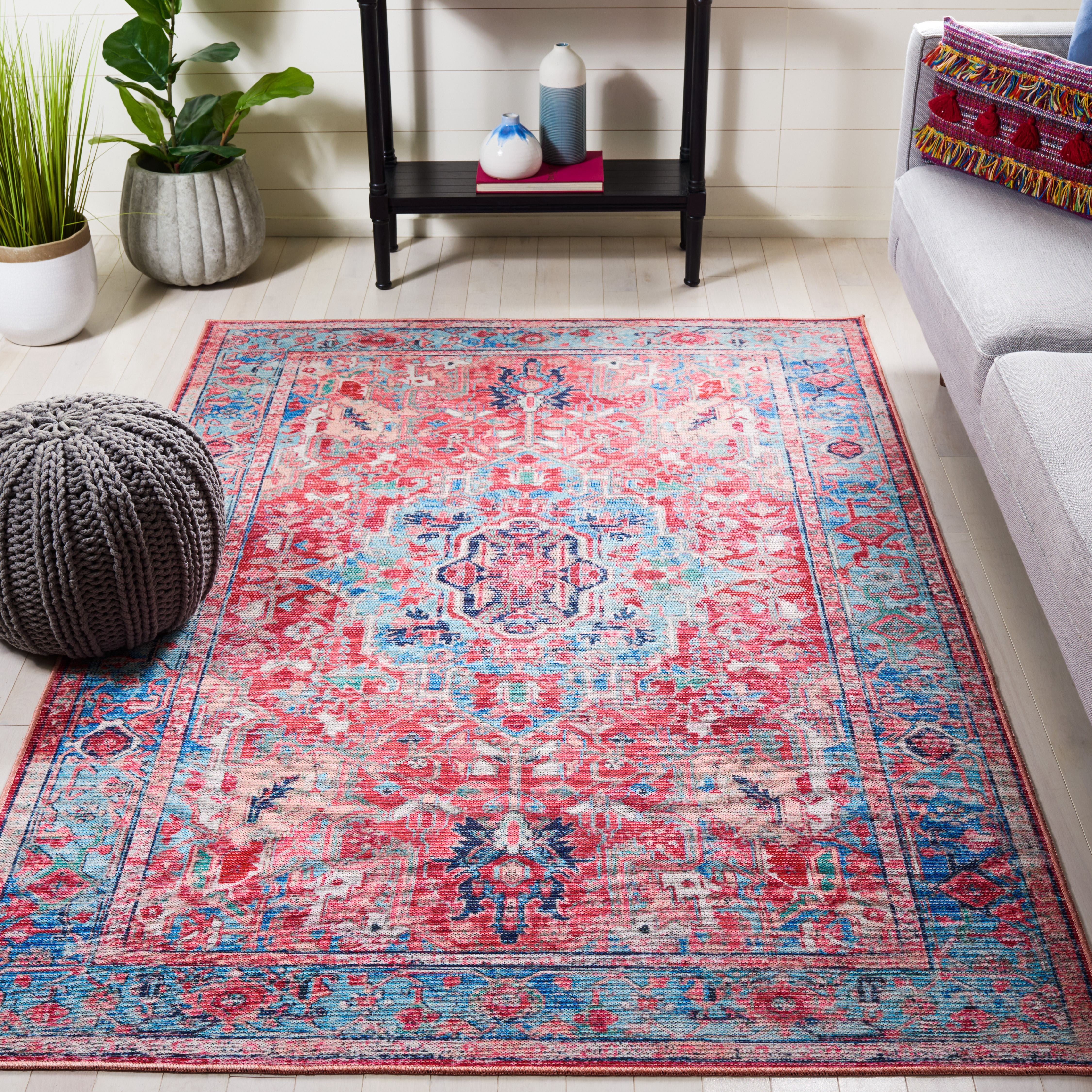 SAFAVIEH Serapi Mia Oriental Machine Washable Area Rug, Light Blue/Red, 5'3" x 7'6"