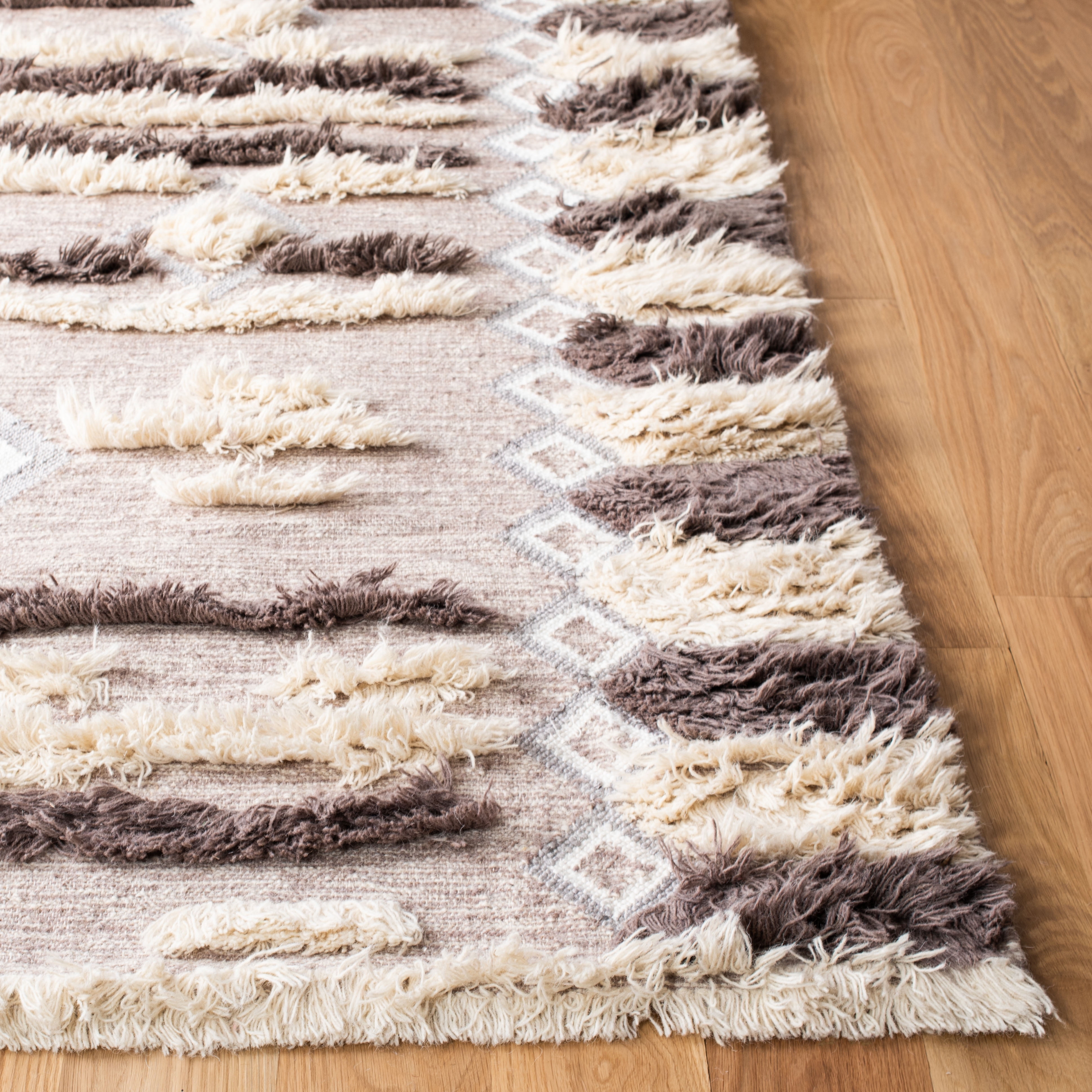 SAFAVIEH Kenya Wendell Southwestern Wool Area Rug, Ivory/Brown, 8' x 10'
