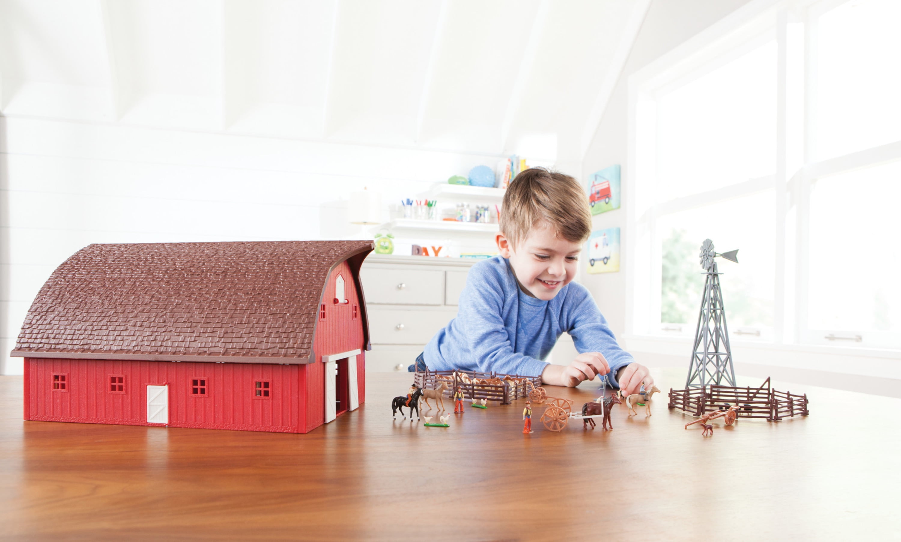 Tomy ERTL Round Gable Barn Play Set Brand New Free Shipping 