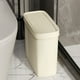 thumbnail image 1 of Almacenamiento y organización de la cocina, bote de basura para baño con tapa, bote de basura con tapa a presión, cesto de basura de plástico con tapa emergente para inodoro, oficina, dormitorio, sala, 1 of 6