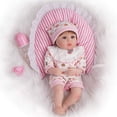 thumbnail image 2 of Muñeca Reborn Bebé Realista Yesteria Vinilo Suave Cuerpo Completo 16pulg con 2 Sets de Ropa y Accesorios Niña Rosa Yesteria YA54554, 2 of 2