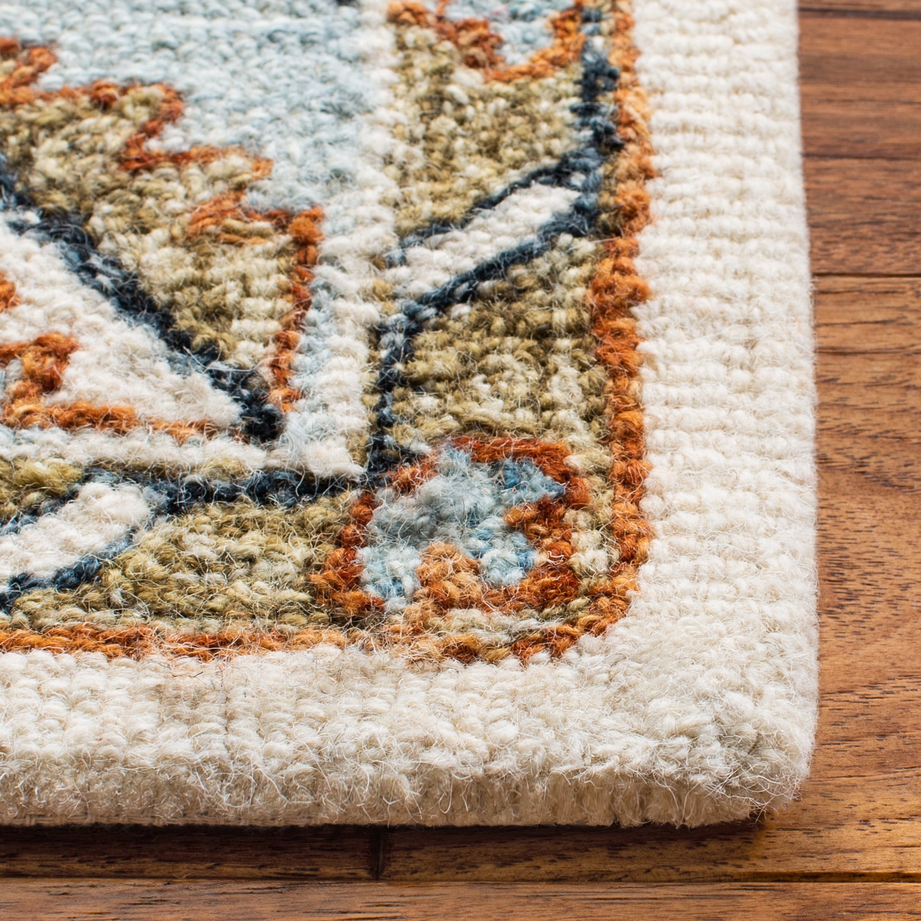 SAFAVIEH Capri Cletus Medallion Wool Area Rug, Ivory/Rust, 9' x 12'