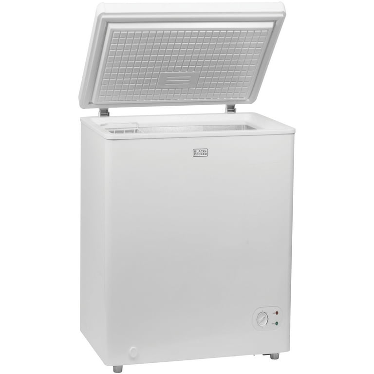 Black Decker 3.5 Cubic foot Chest Freezer White BCFK35W