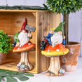 thumbnail image 4 of Jardín Sentado En Setas Figura De Gnomo De Césped Para Estatua Al Aire Libre Estatua Pintada A Mano Para Mesa De Césped O Decoración De Elfo Yuarrent HA039909-01, 4 of 6