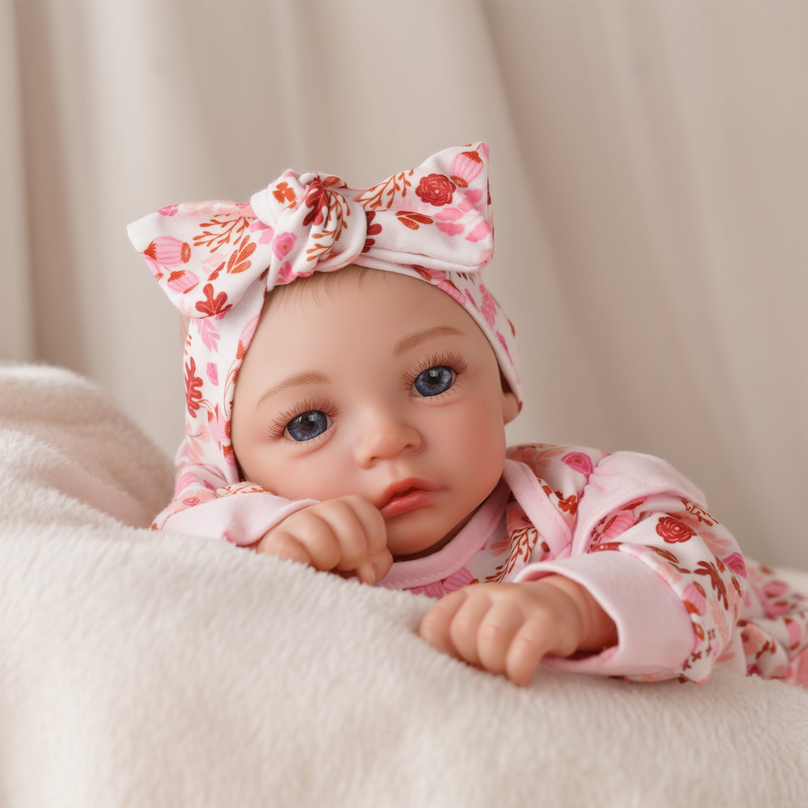 RSG Lifelike Reborn Baby Dolls 17 inch Baby Dolls Full Body Cloth Real Life Baby Dolls with Gift Box for Kids Age 3+